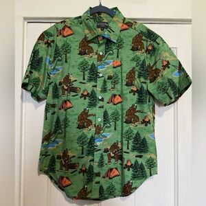 Bigfoot/Sasquatch Camping Men’s Button-Up Shirt